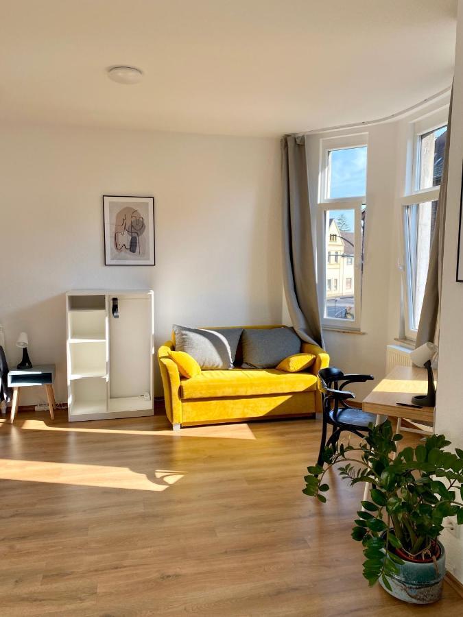 2 Rooms, Free Parking, 25 Min To Duesseldorf, 150 Mbps Wlan دوسبرغ المظهر الخارجي الصورة